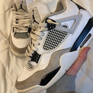 military black Jordan 4